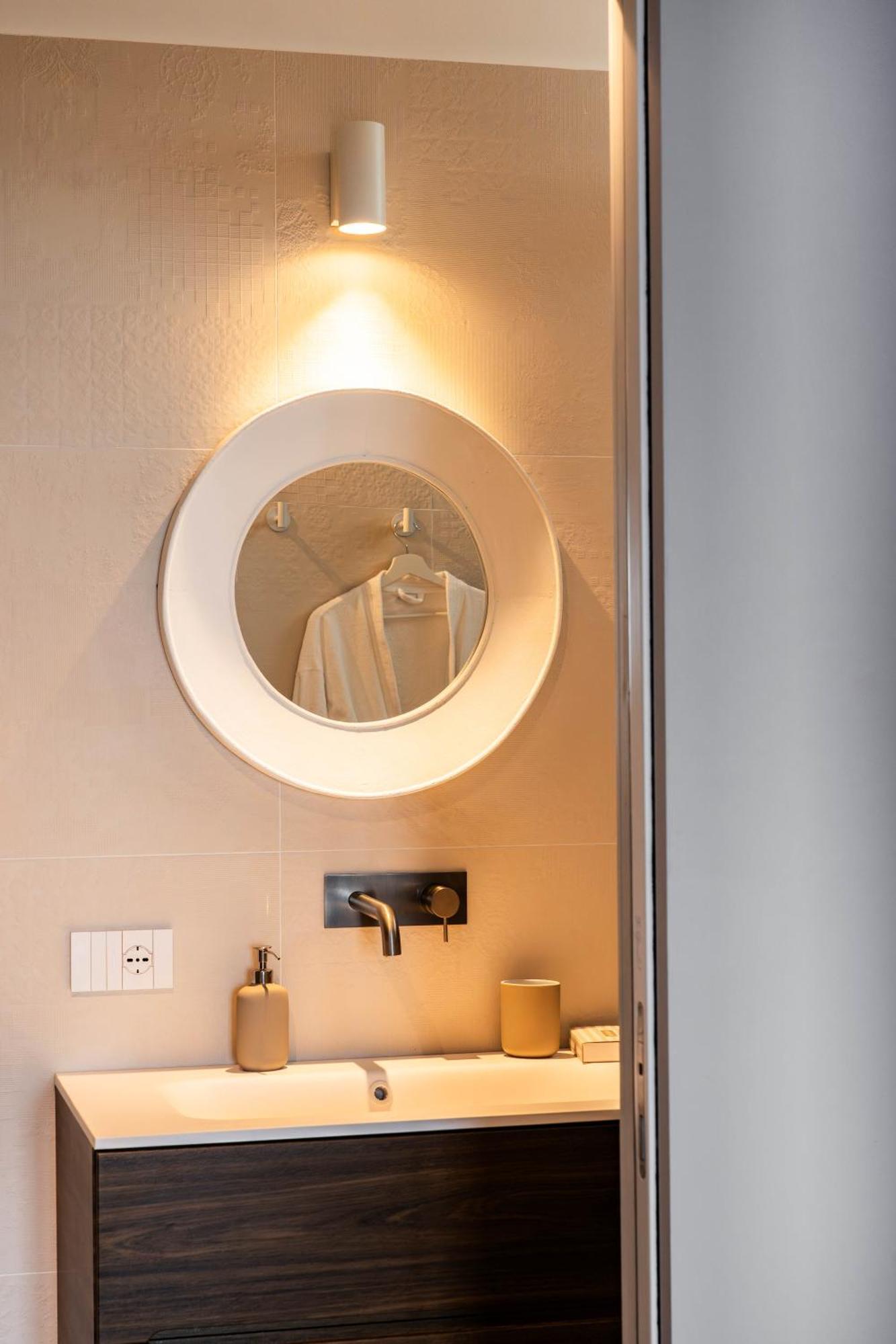Palazzo Verdi Luxury Accomodation Bari Zewnętrze zdjęcie
