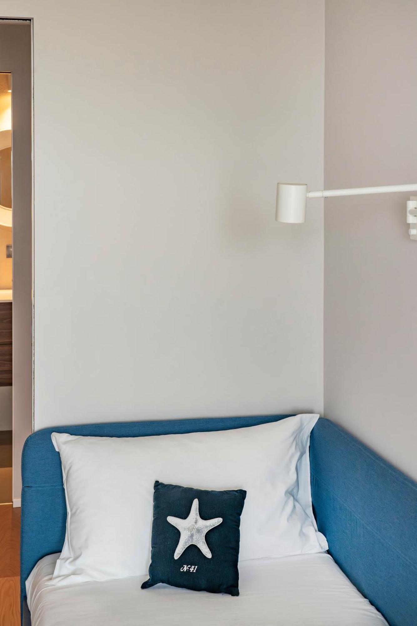 Palazzo Verdi Luxury Accomodation Bari Zewnętrze zdjęcie